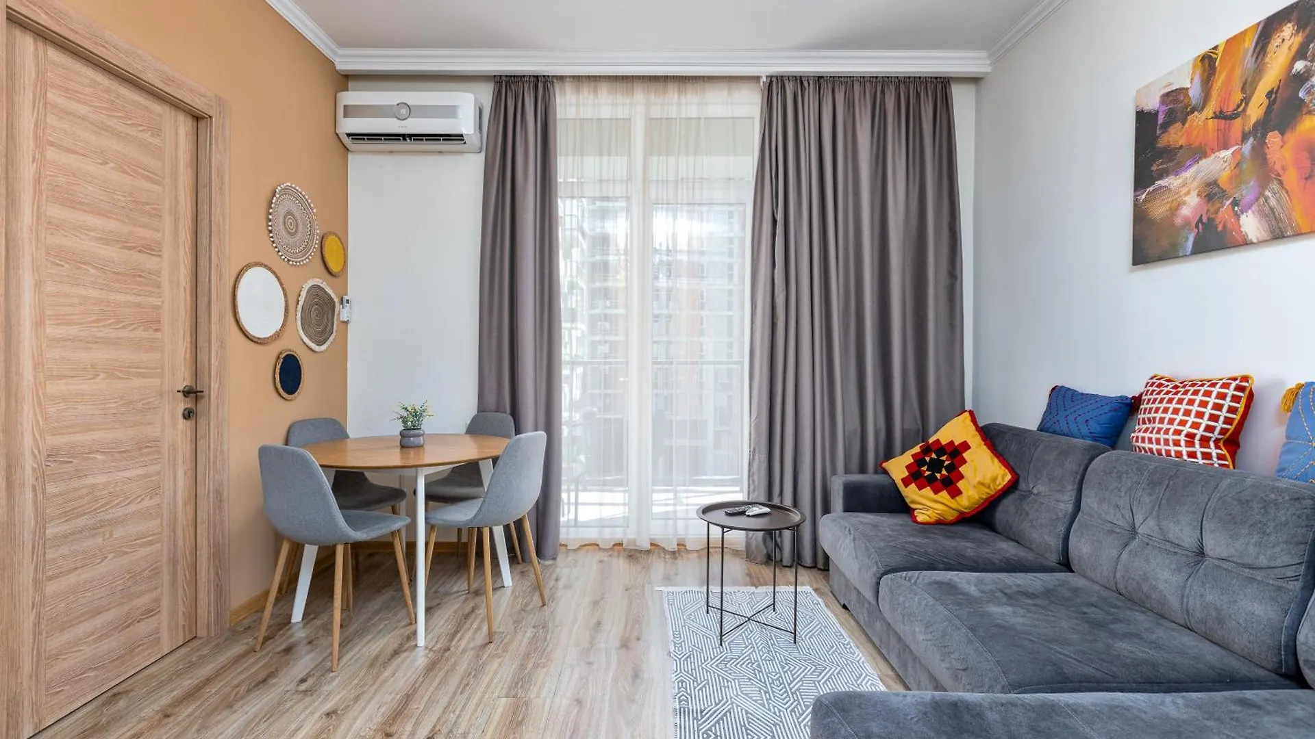 Le Home - Cozy 2 Bedroom Apartment In Saburtalo 第比利斯