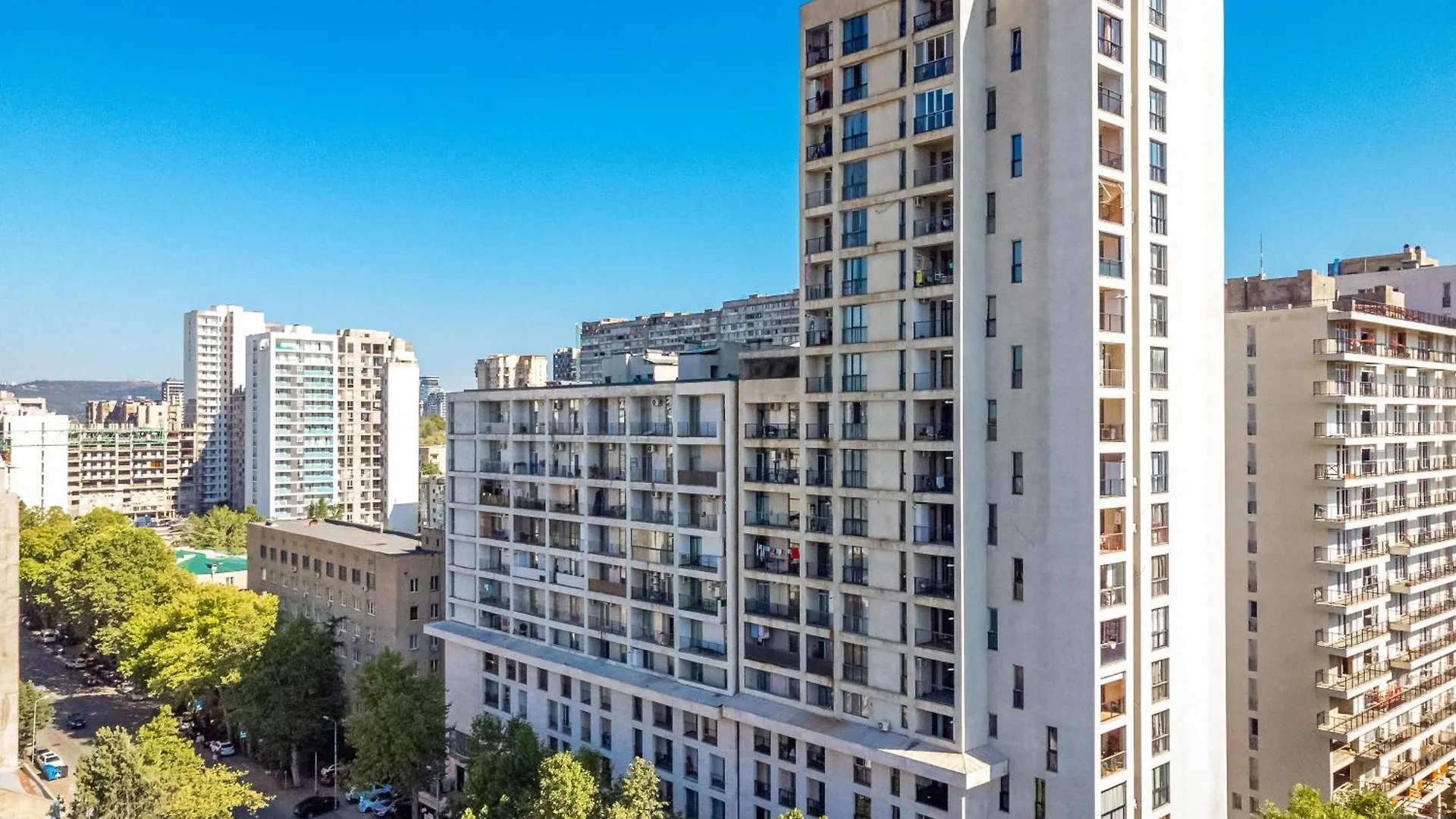 Le Home - Cozy 2 Bedroom Apartment In Saburtalo Тбилиси